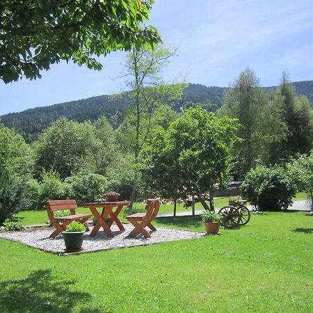 Haus Holunder Weissbriach Apartment Bagian luar foto