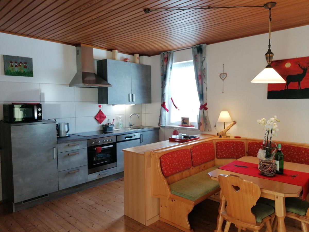 Haus Holunder Weissbriach Apartment Bagian luar foto