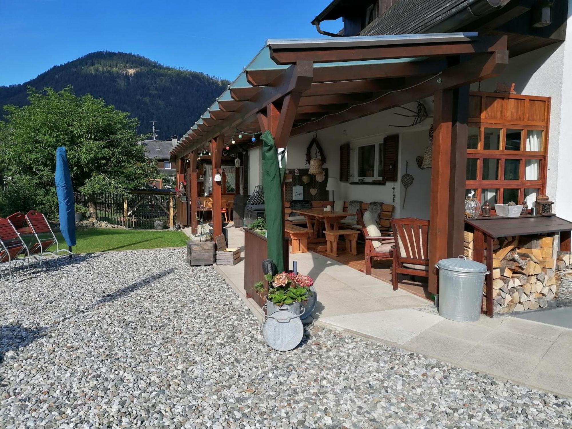 Haus Holunder Weissbriach Apartment Bagian luar foto