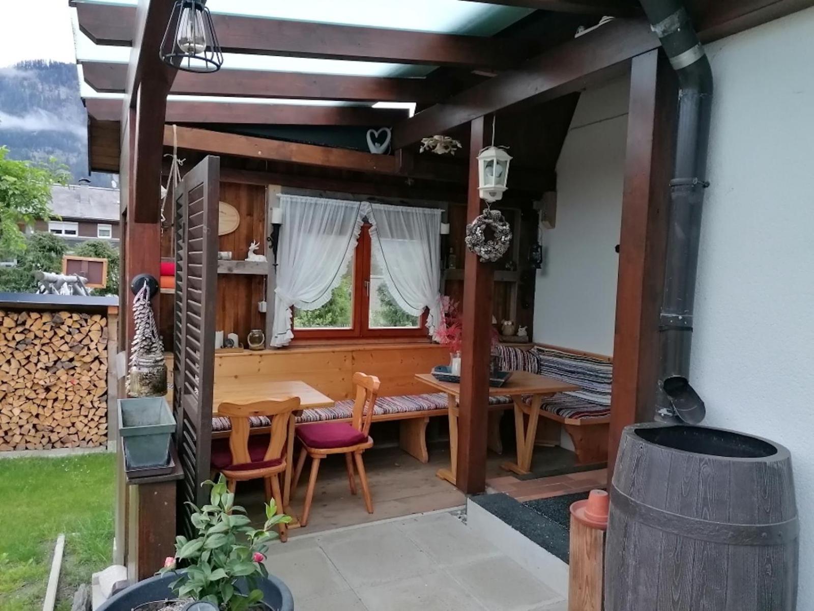 Haus Holunder Weissbriach Apartment Bagian luar foto