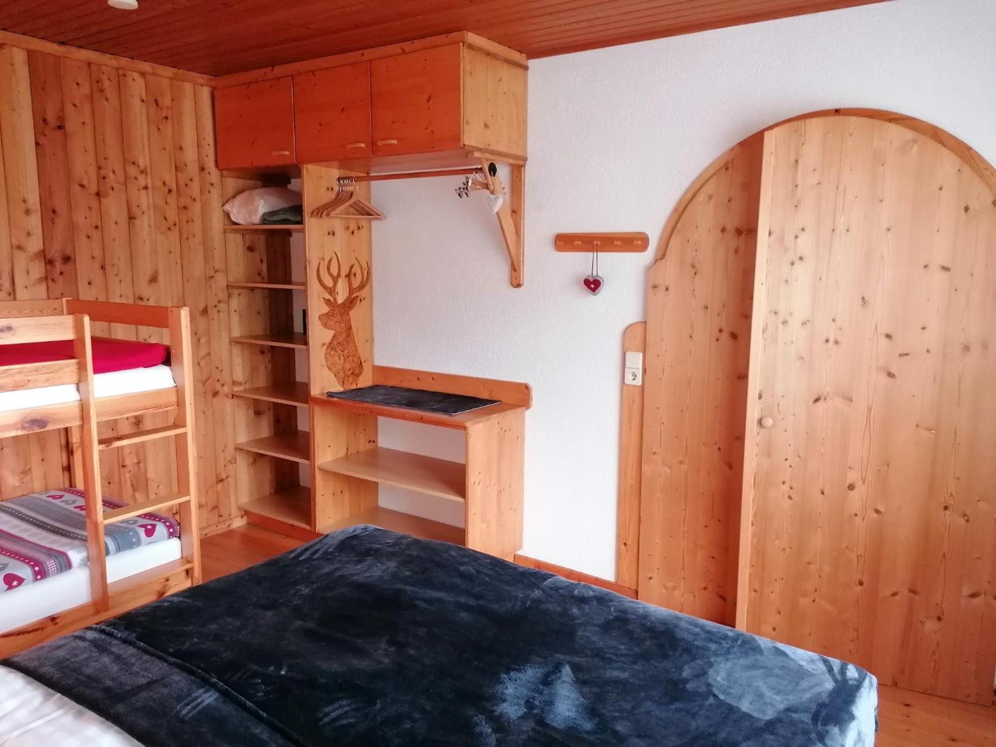 Haus Holunder Weissbriach Apartment Ruang foto