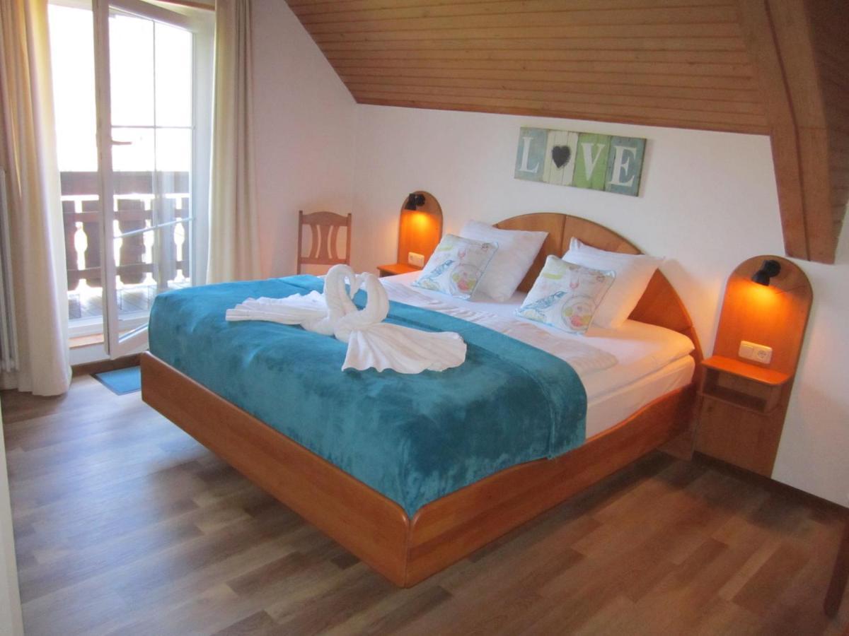 Haus Holunder Weissbriach Apartment Bagian luar foto